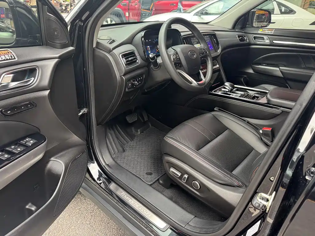 GAC Motor Trumpchi GS8 — фото 13