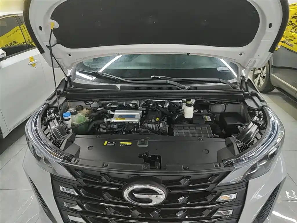 GAC Motor Trumpchi M6 — фото 20