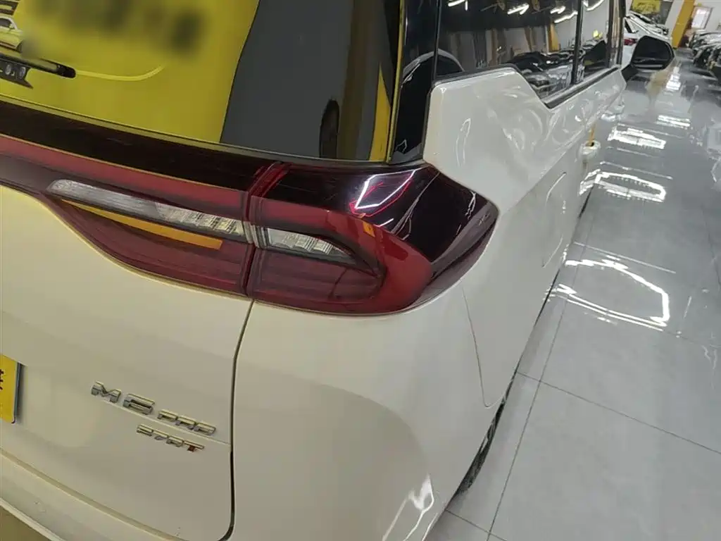 GAC Motor Trumpchi M6 — фото 8