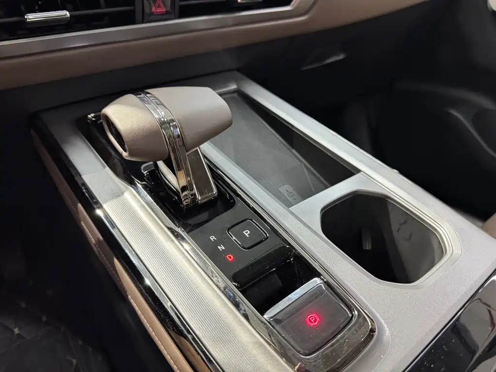 GAC Motor Trumpchi GS4 — фото 11