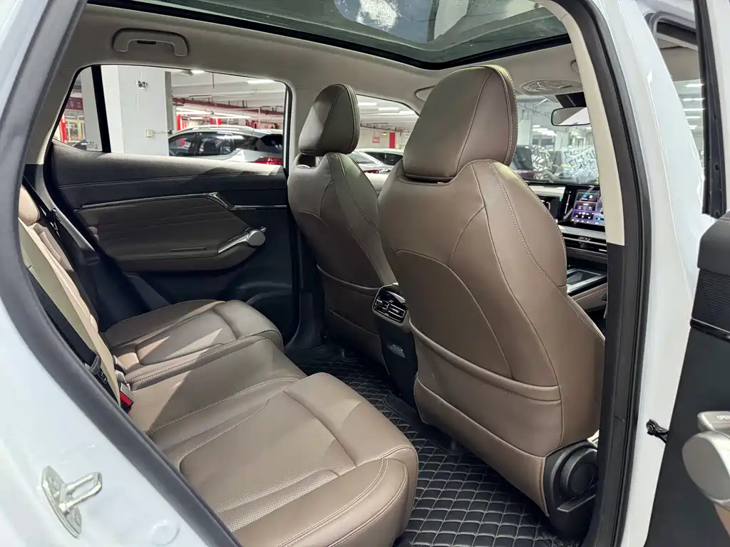 GAC Motor Trumpchi GS4 — фото 15