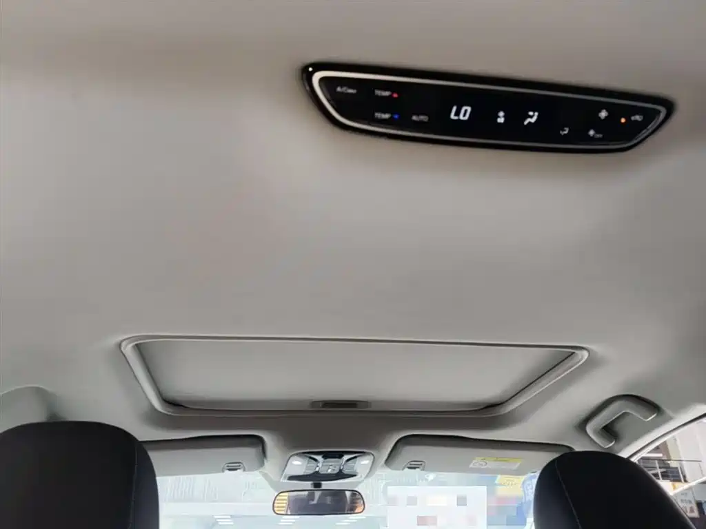GAC Motor Trumpchi M8 — фото 18