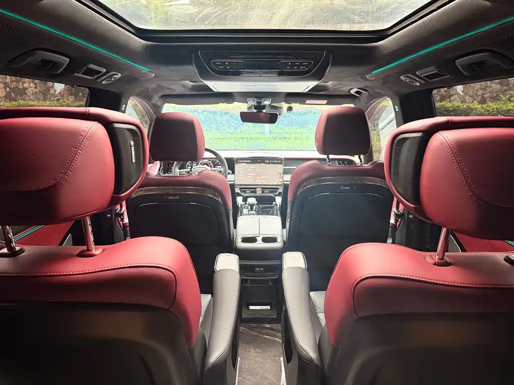 GAC Motor Trumpchi M8 — фото 18