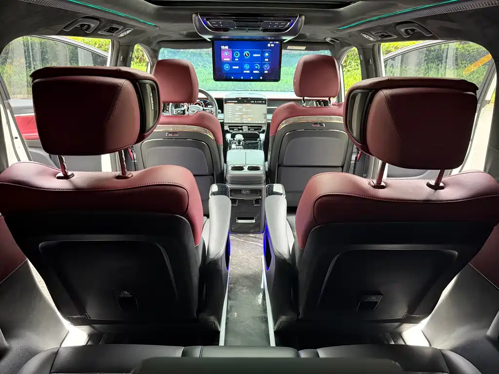 GAC Motor Trumpchi M8 — фото 35