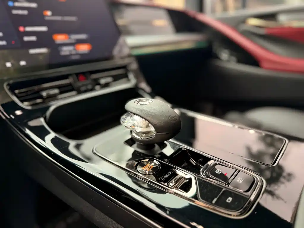 GAC Motor Trumpchi M8 — фото 40
