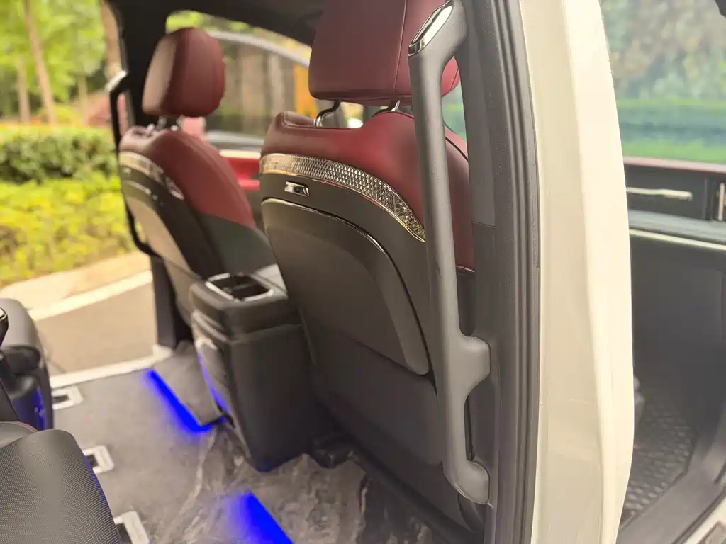 GAC Motor Trumpchi M8 — фото 48