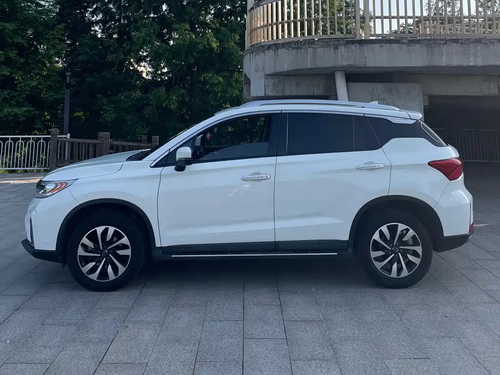 GAC Motor Trumpchi GS4 — фото 3