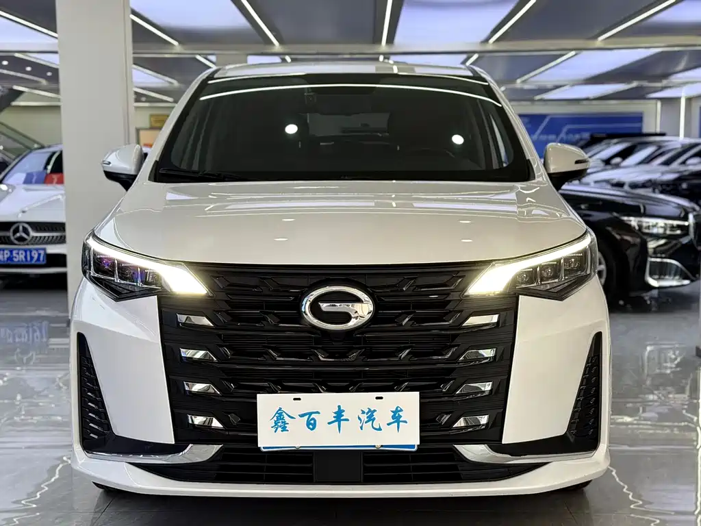 GAC Motor Trumpchi M6 — фото 2