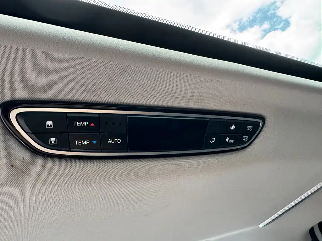 GAC Motor Trumpchi M8 — фото 13
