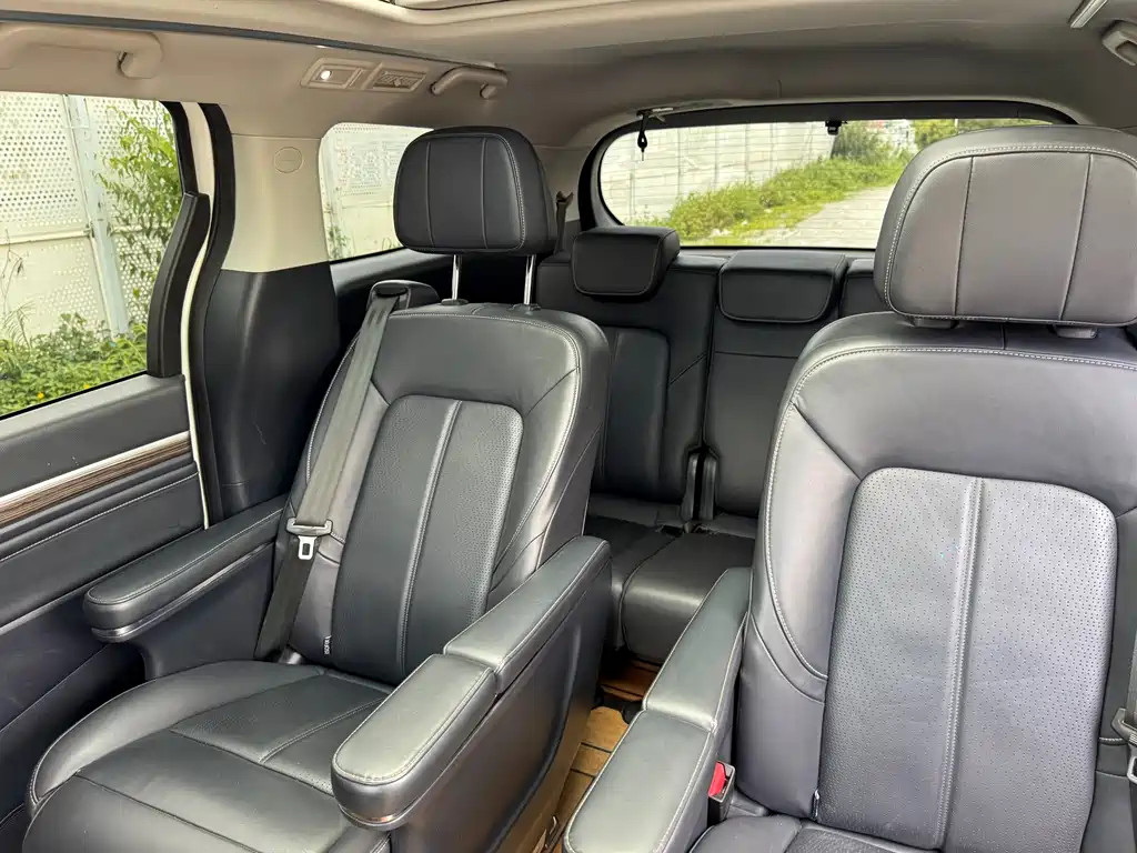 GAC Motor Trumpchi M8 — фото 16