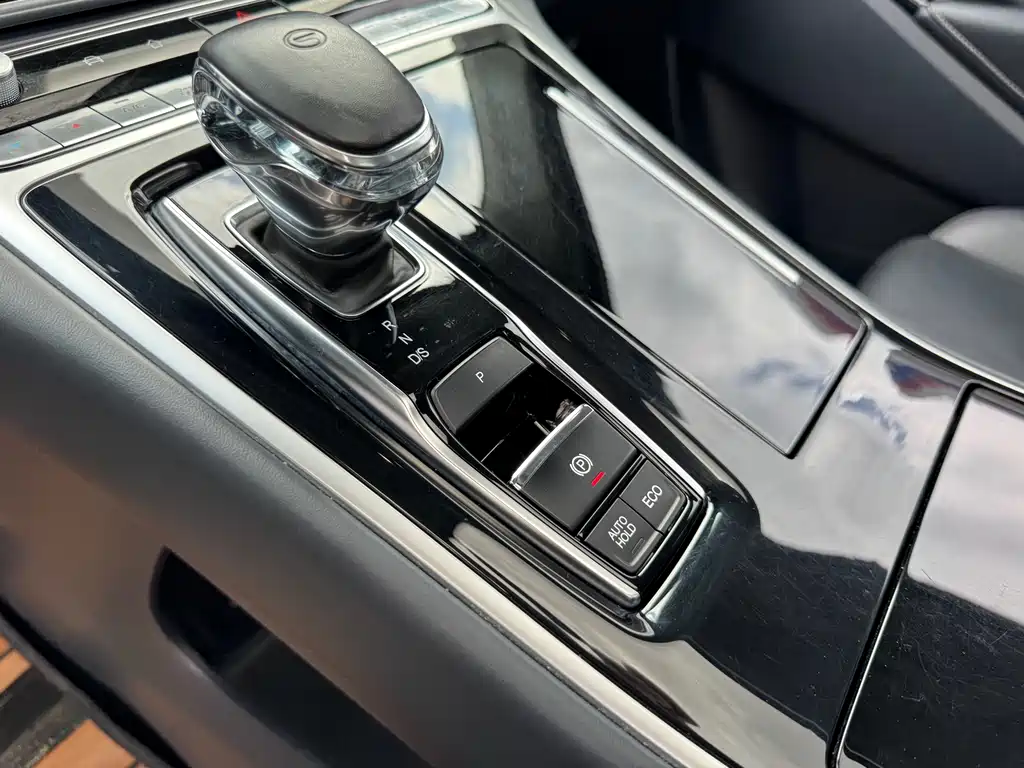GAC Motor Trumpchi M8 — фото 23