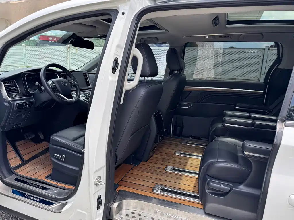 GAC Motor Trumpchi M8 — фото 8