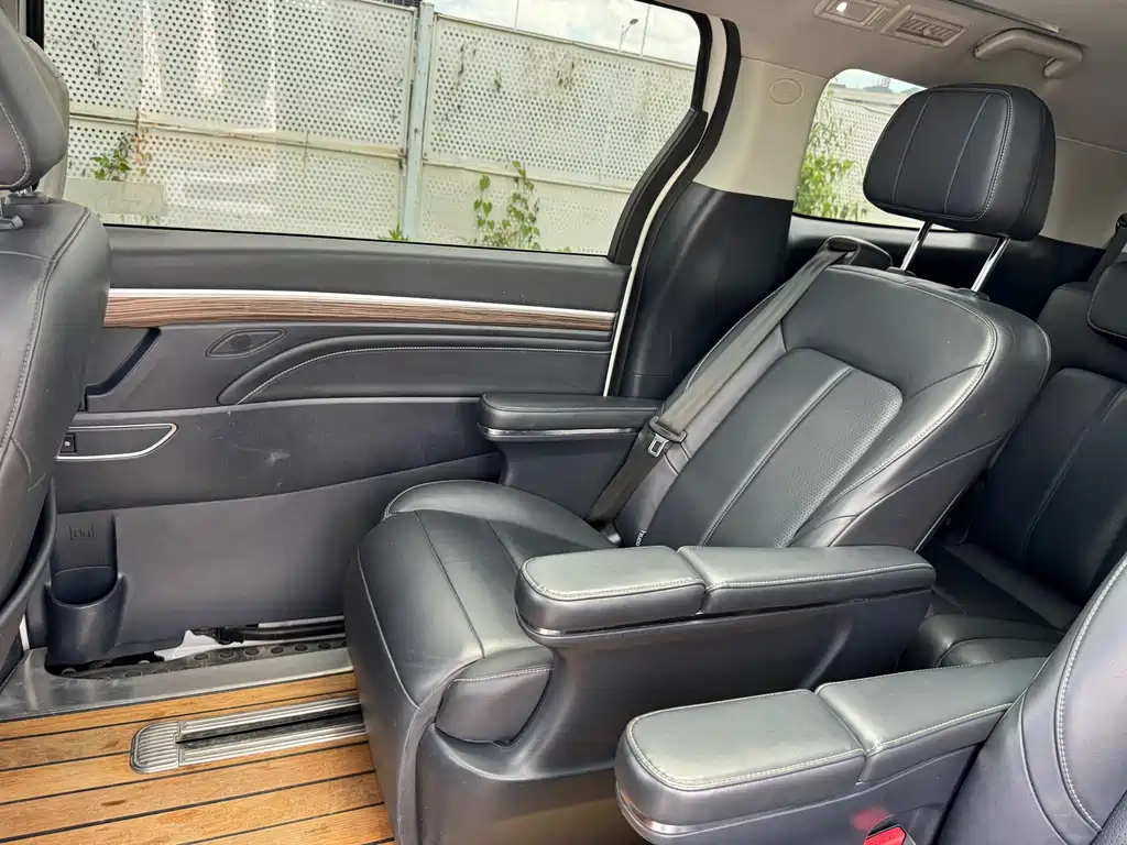 GAC Motor Trumpchi M8 — фото 10