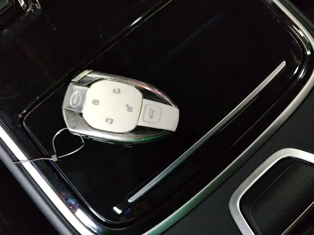 GAC Motor Trumpchi M8 — фото 11