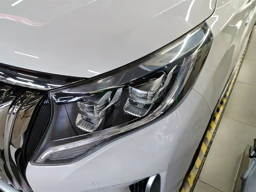 GAC Motor Trumpchi M8 — фото 15