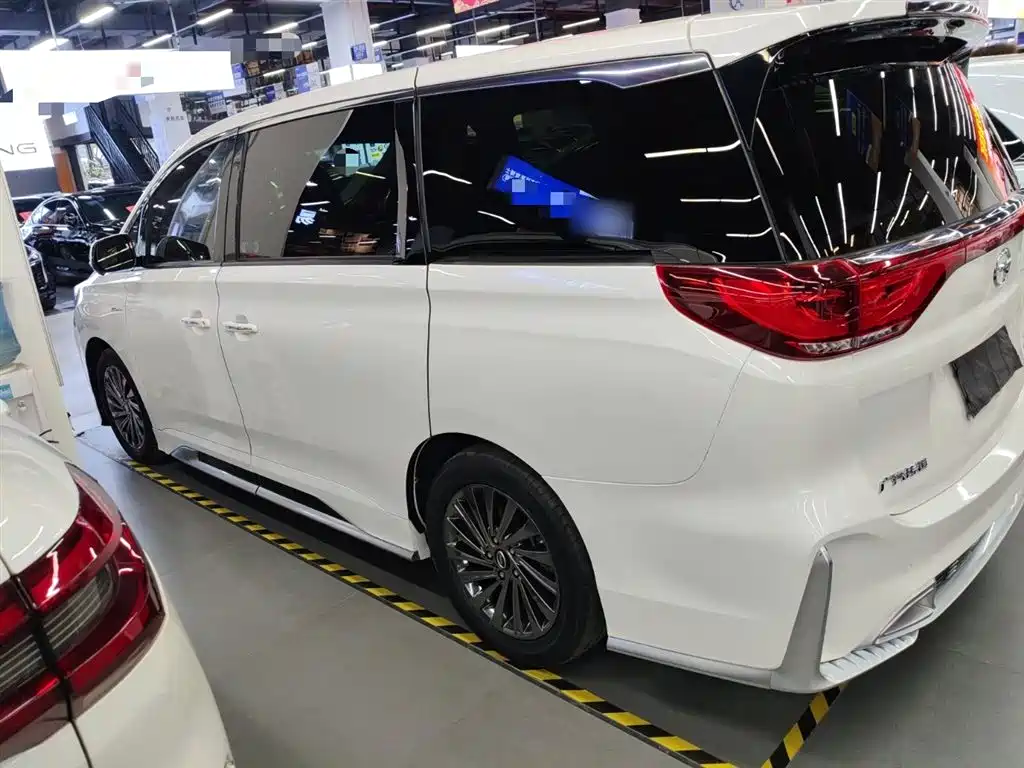 GAC Motor Trumpchi M8 — фото 21