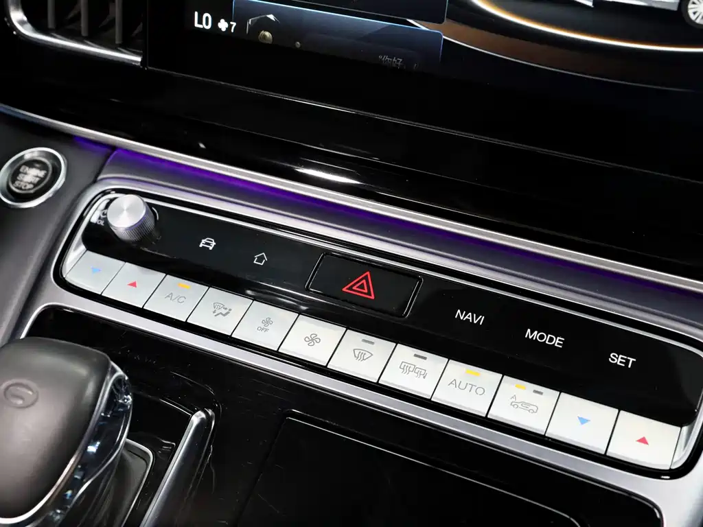 GAC Motor Trumpchi M8 — фото 18