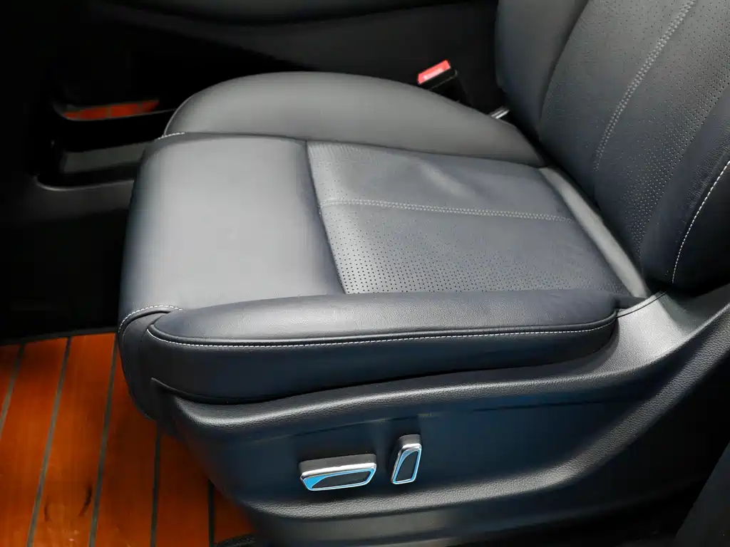 GAC Motor Trumpchi M8 — фото 21