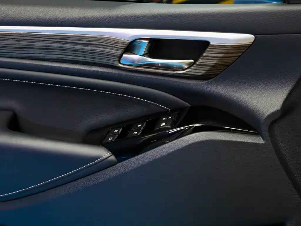 GAC Motor Trumpchi M8 — фото 22