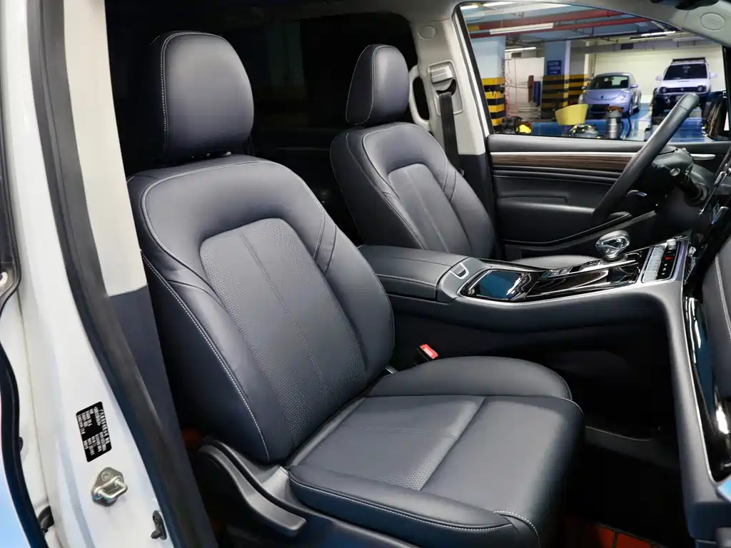 GAC Motor Trumpchi M8 — фото 10