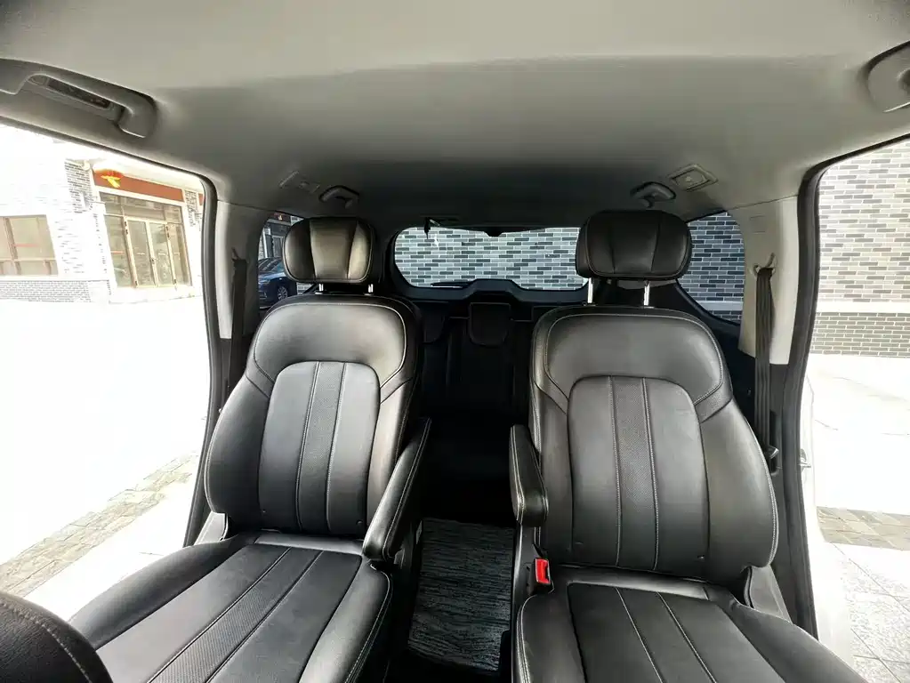 GAC Motor Trumpchi M6 — фото 15