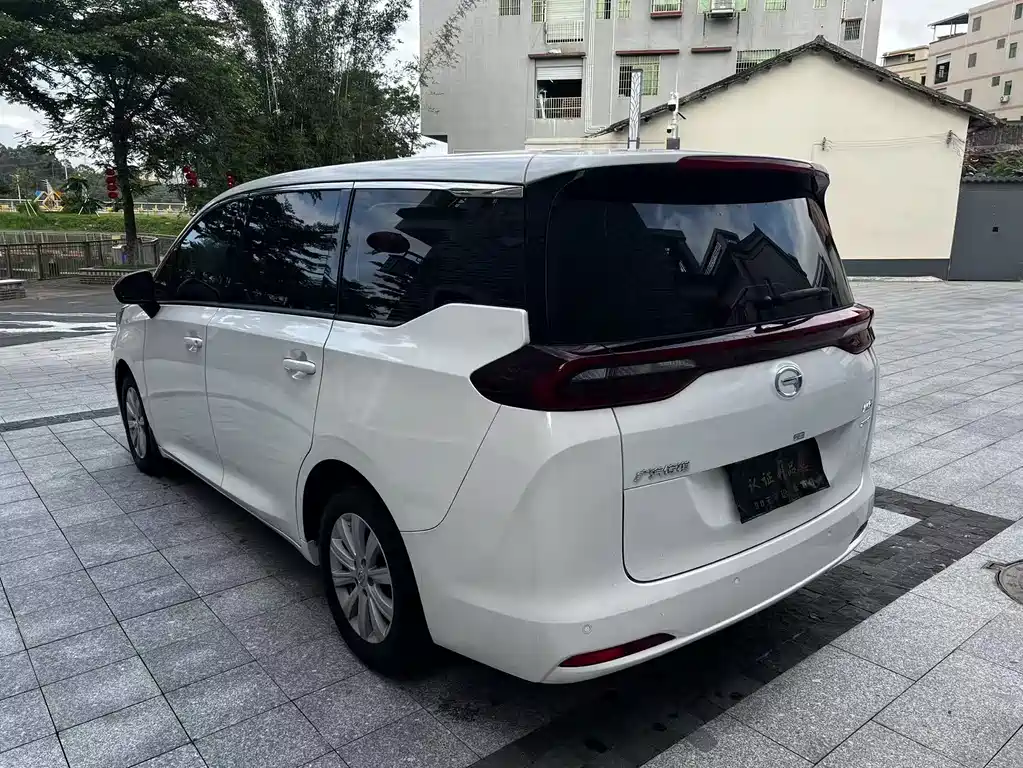 GAC Motor Trumpchi M6 — фото 4