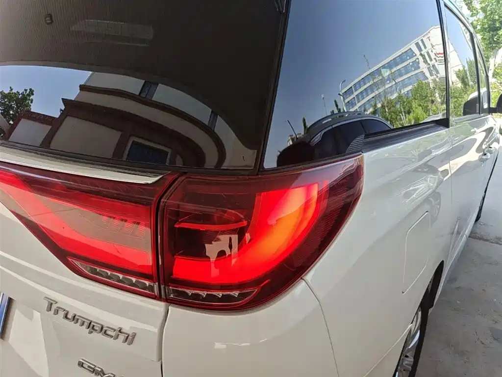 GAC Motor Trumpchi M8 — фото 8