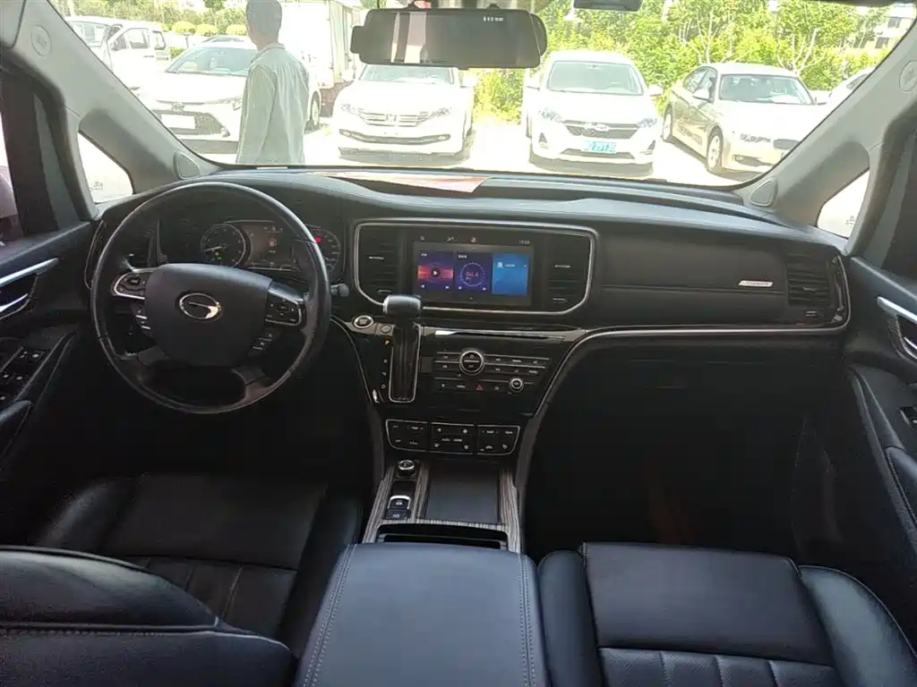 GAC Motor Trumpchi M8 — фото 10