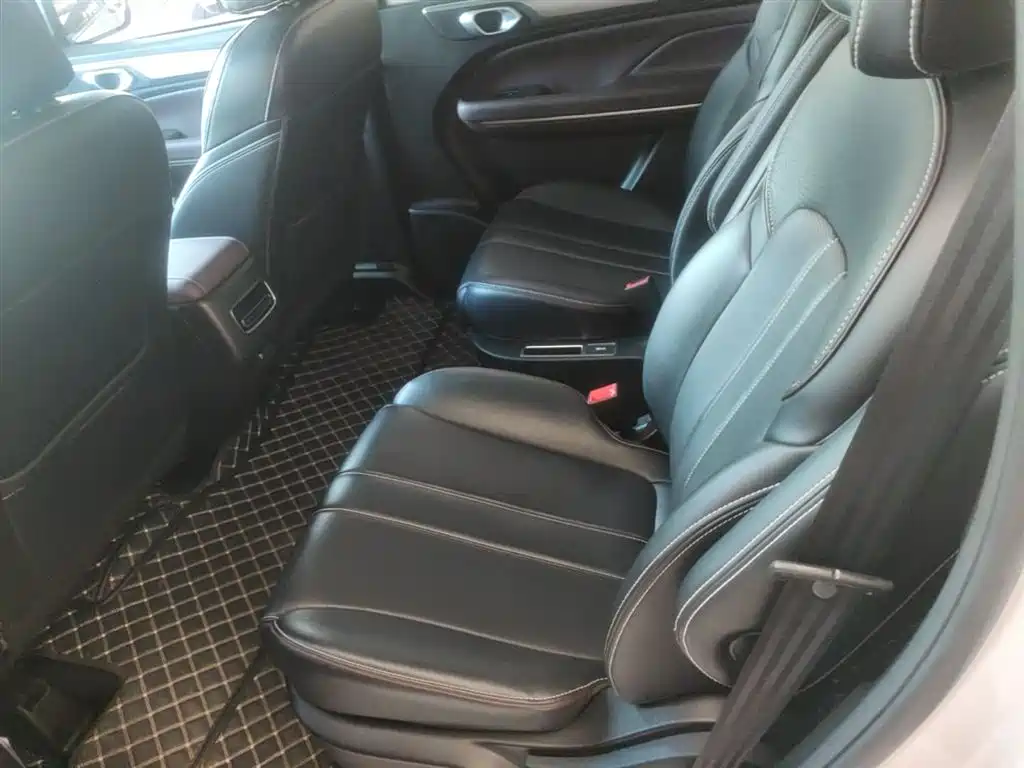 GAC Motor Trumpchi M6 — фото 17