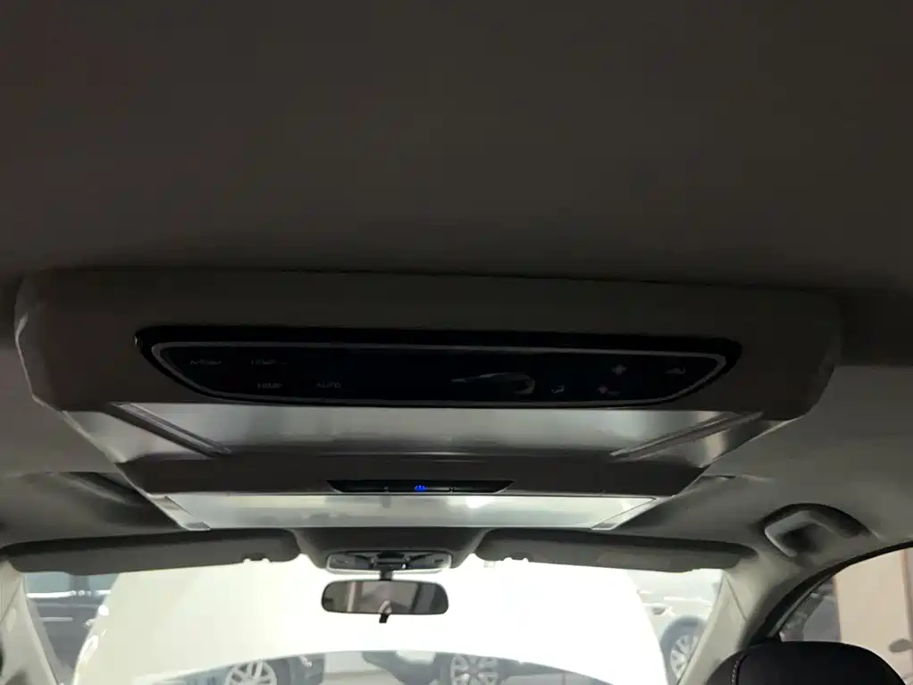 GAC Motor Trumpchi M8 — фото 15