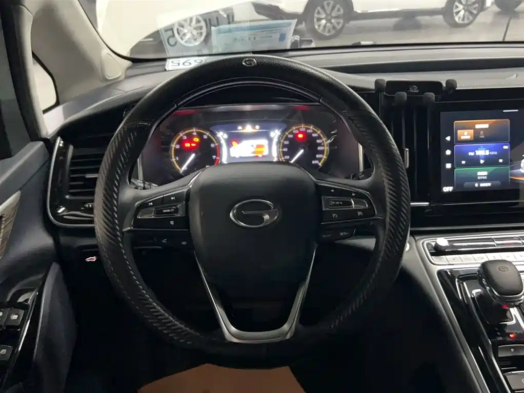 GAC Motor Trumpchi M8 — фото 4