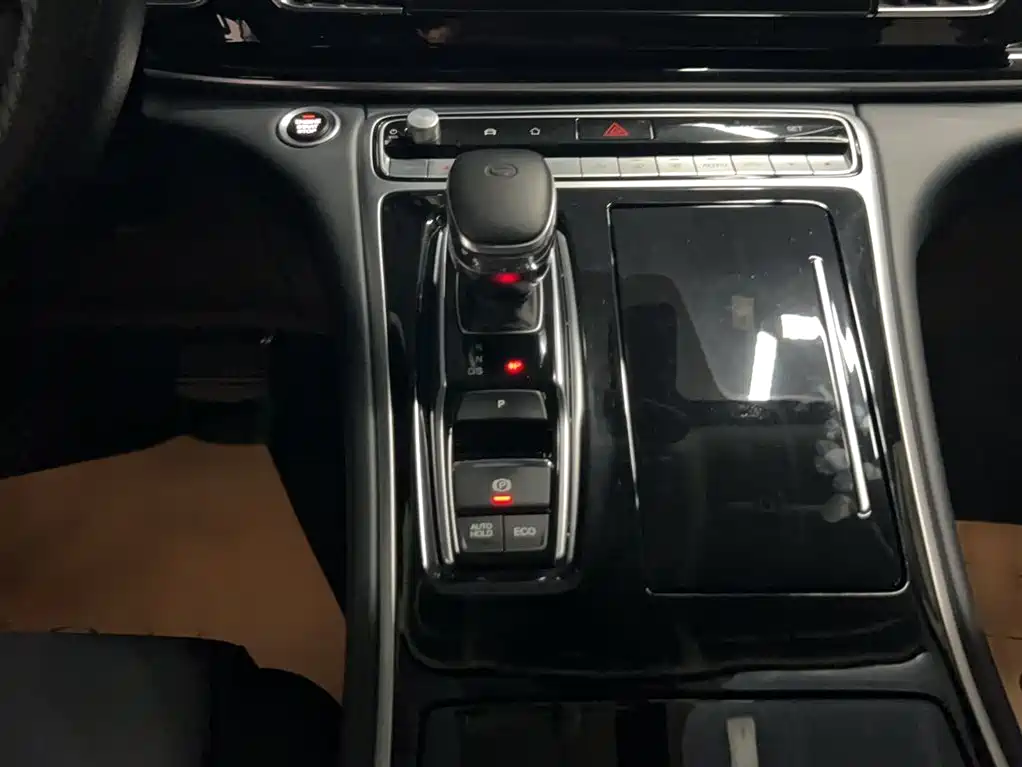 GAC Motor Trumpchi M8 — фото 10