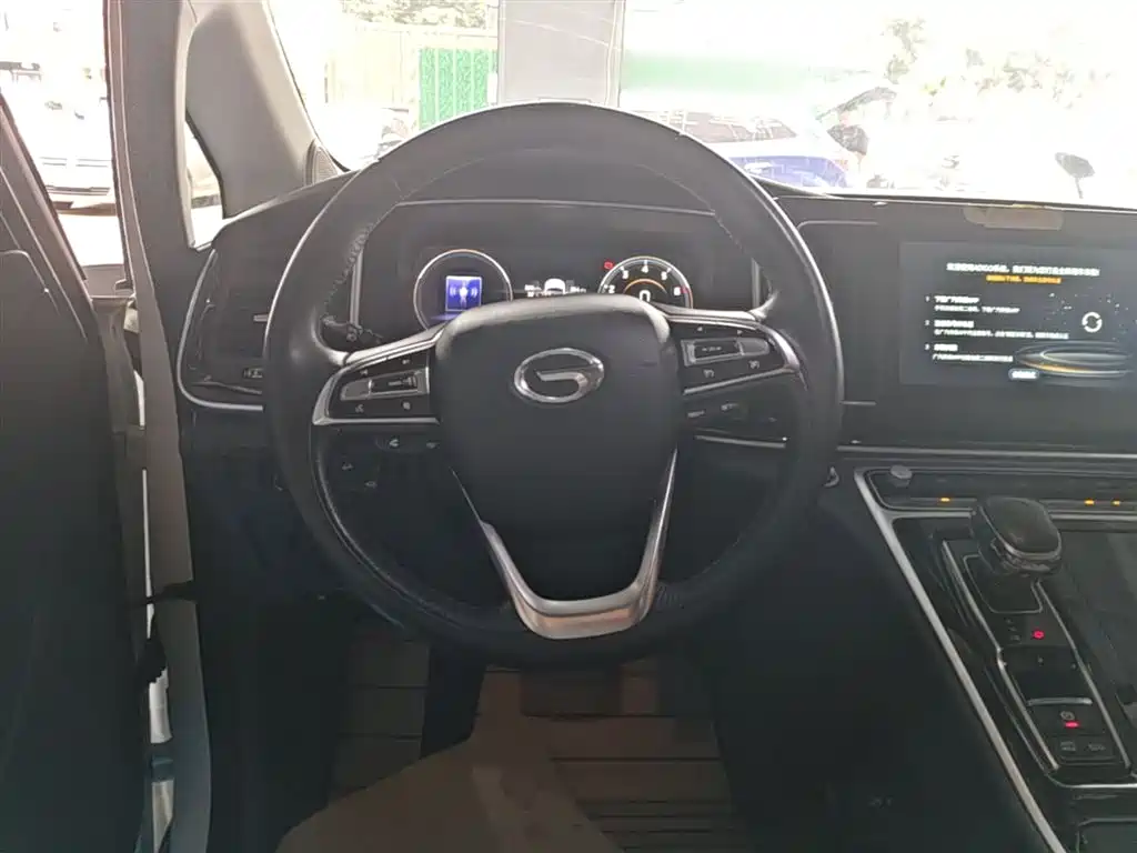 GAC Motor Trumpchi M8 — фото 11