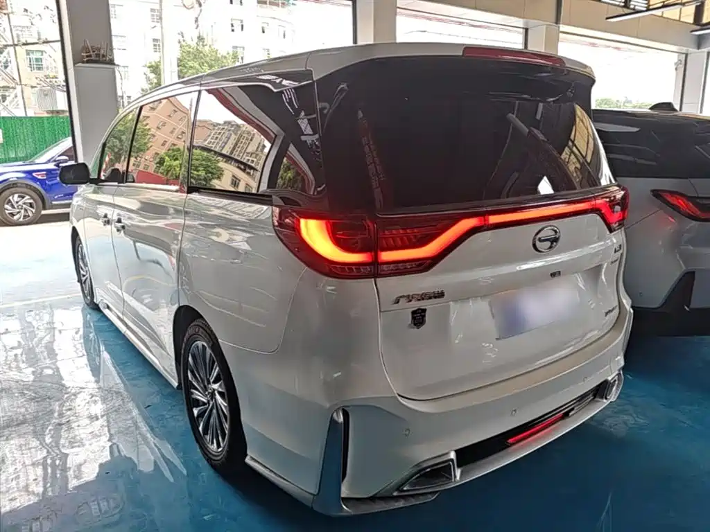 GAC Motor Trumpchi M8 — фото 5