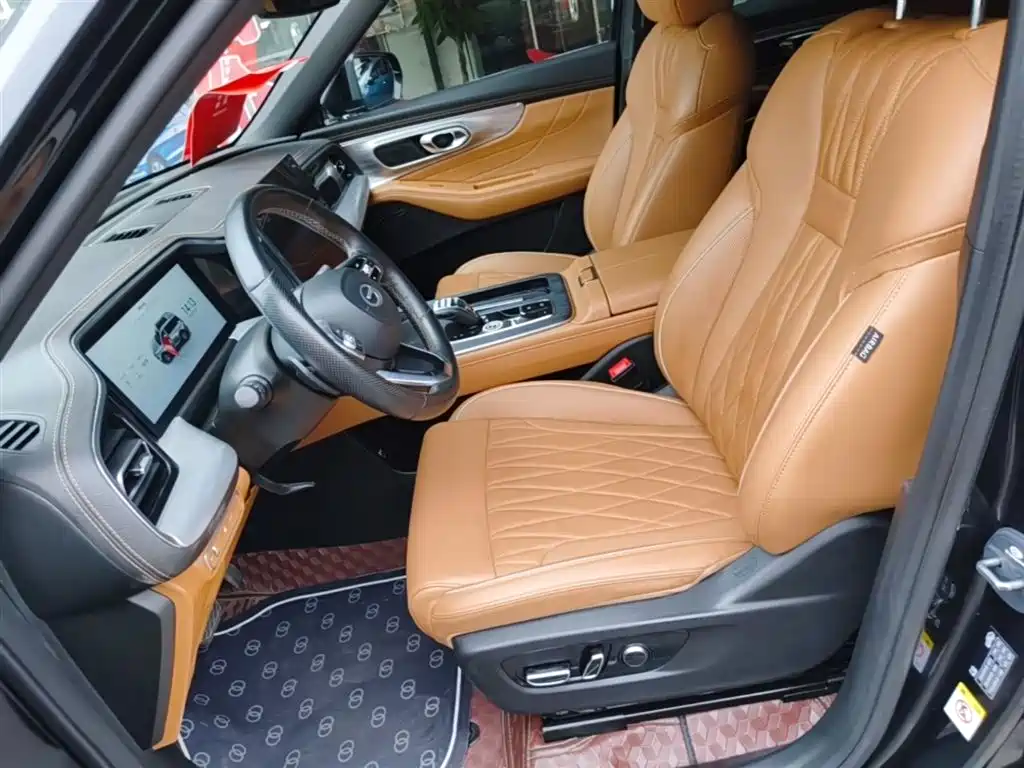 GAC Motor Trumpchi GS8 — фото 15