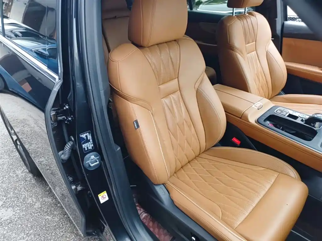 GAC Motor Trumpchi GS8 — фото 25