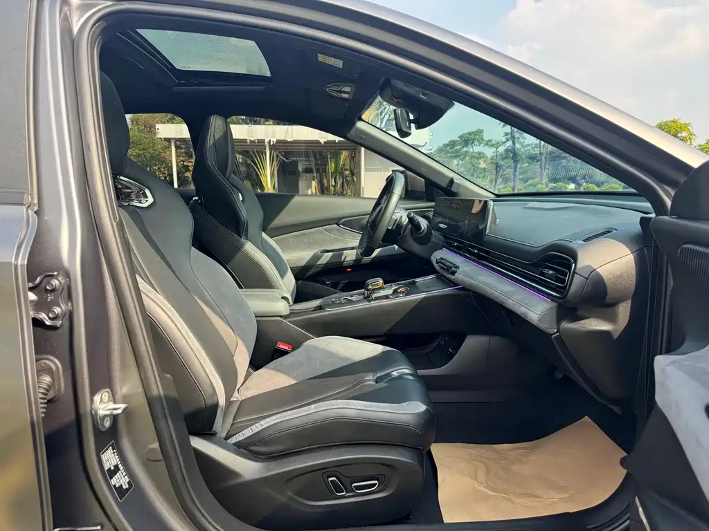 GAC Motor Shadow Leopard — фото 11