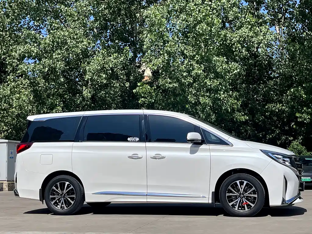 GAC Motor Trumpchi M8 — фото 4