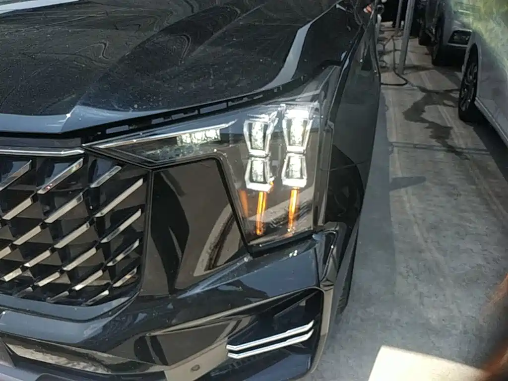 GAC Motor Trumpchi GS8 — фото 23