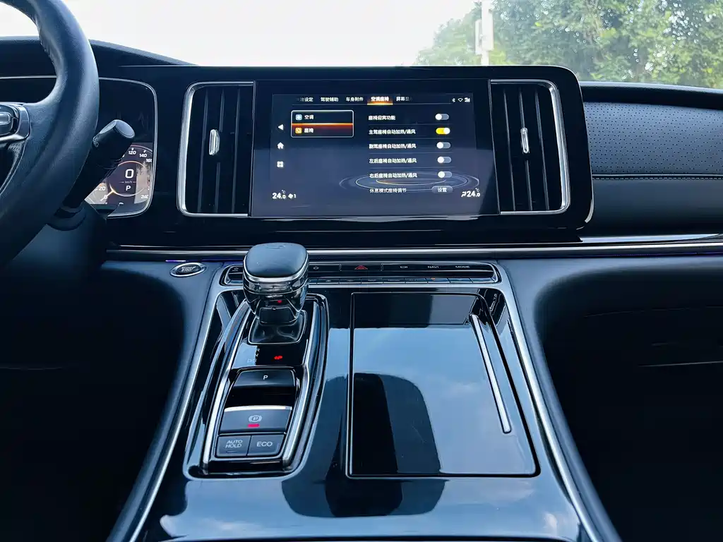 GAC Motor Trumpchi M8 — фото 11