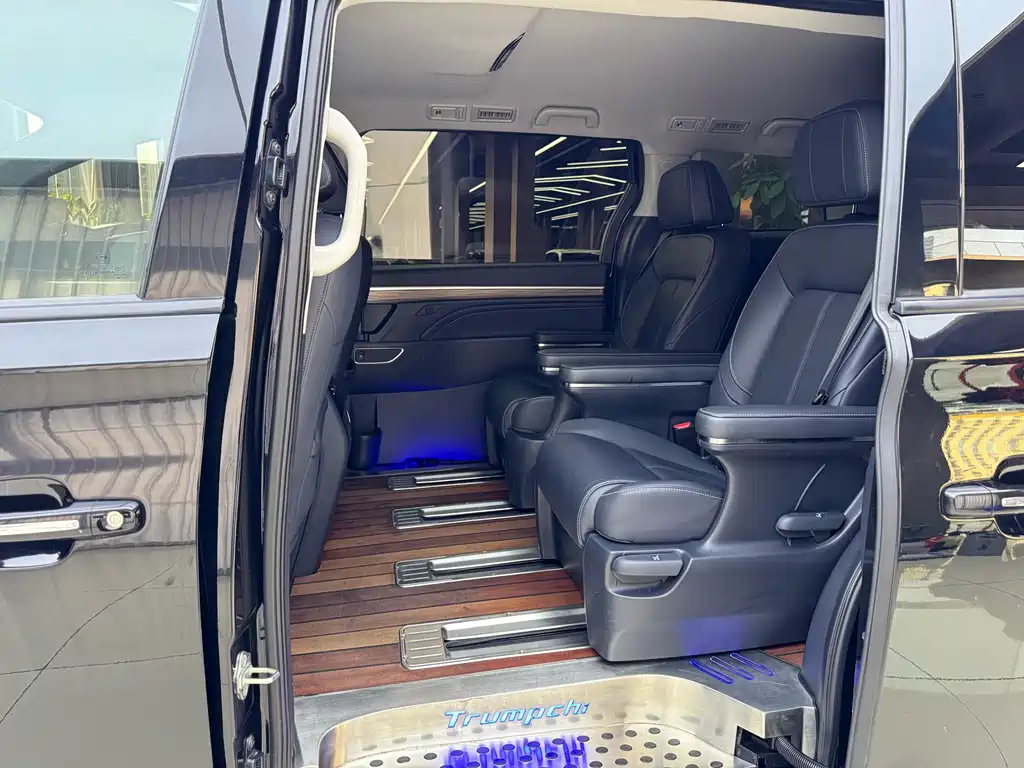 GAC Motor Trumpchi M8 — фото 11