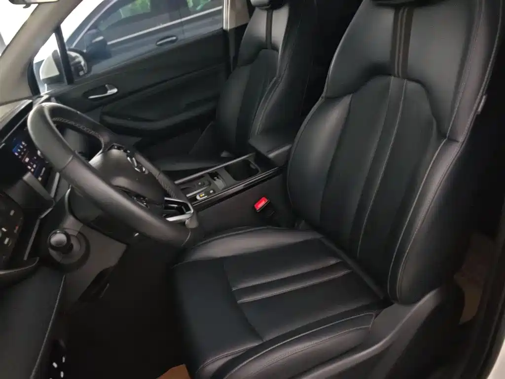 GAC Motor Trumpchi GS4 — фото 15