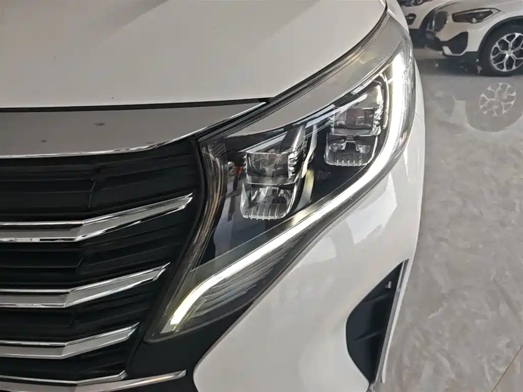 GAC Motor Trumpchi M8 — фото 24