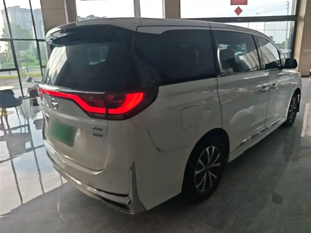 GAC Motor Trumpchi M8 — фото 7