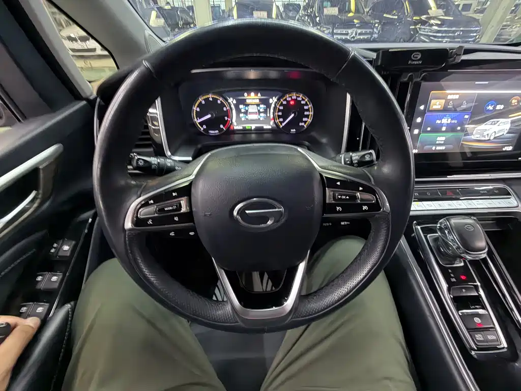 GAC Motor Trumpchi M8 — фото 13