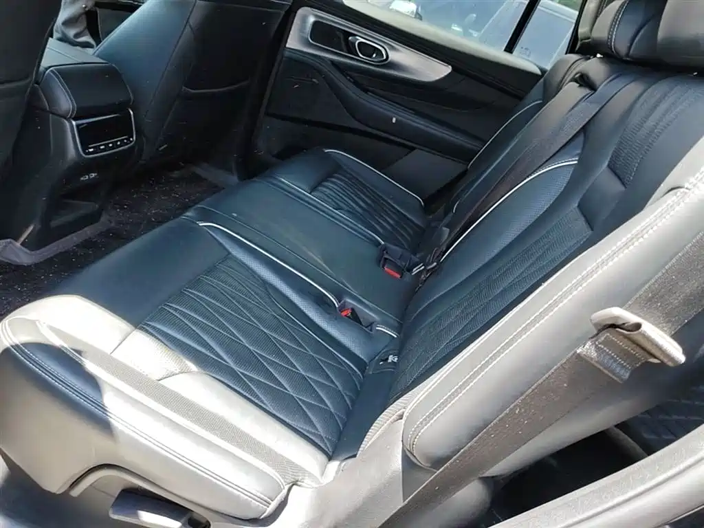 GAC Motor Trumpchi GS8 — фото 17