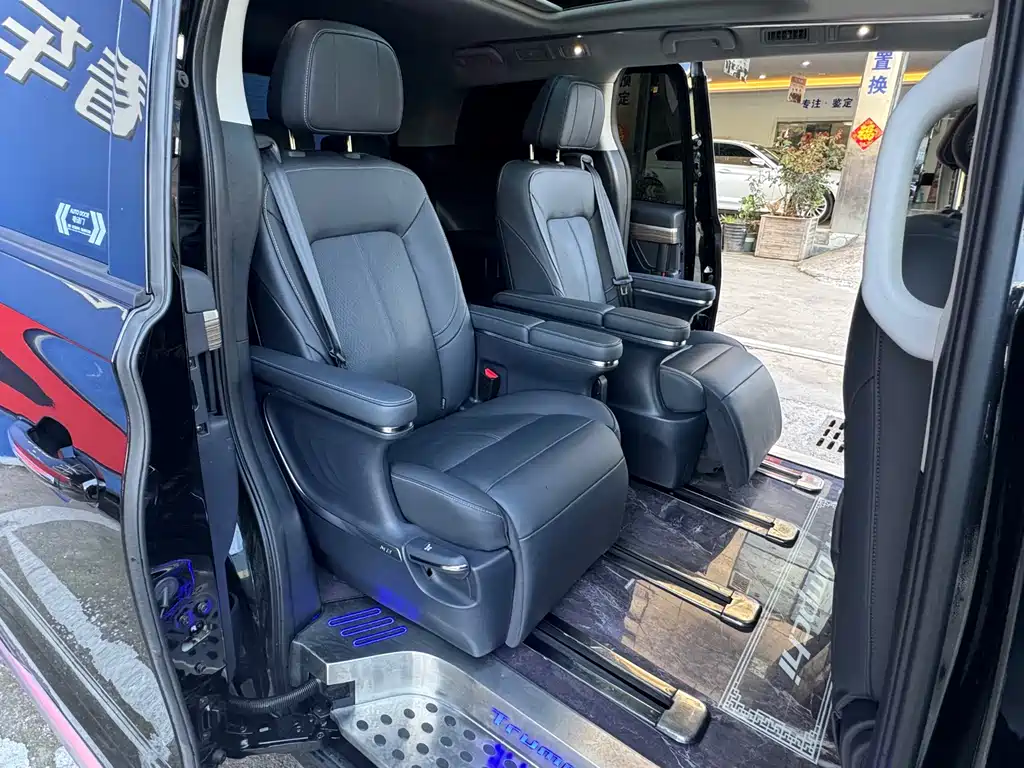 GAC Motor Trumpchi M8 — фото 14