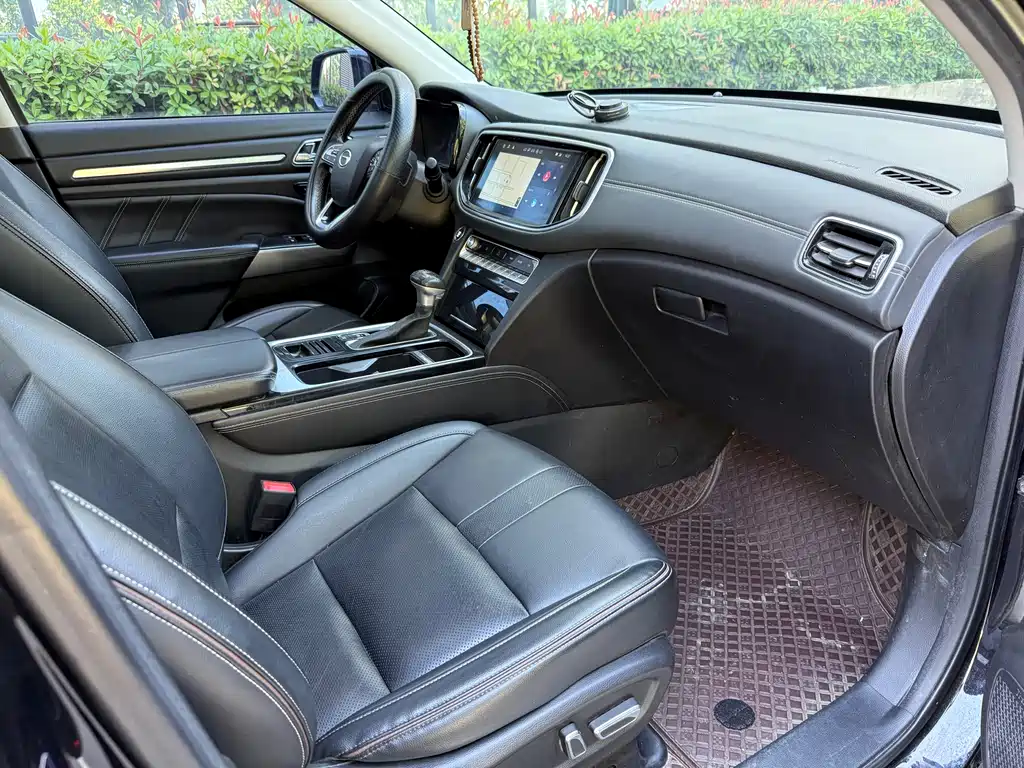 GAC Motor Trumpchi GS8 — фото 8