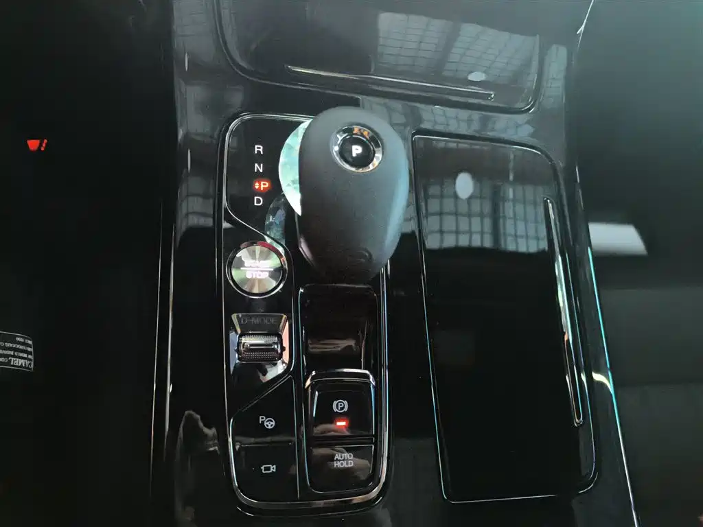 GAC Motor Trumpchi M8 — фото 6