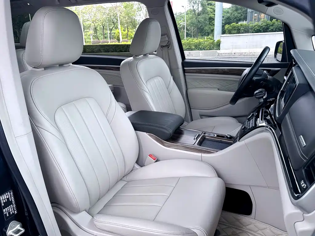 GAC Motor Trumpchi M8 — фото 13